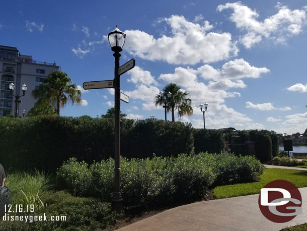 Signs to help you out as you walk through the courtyard.