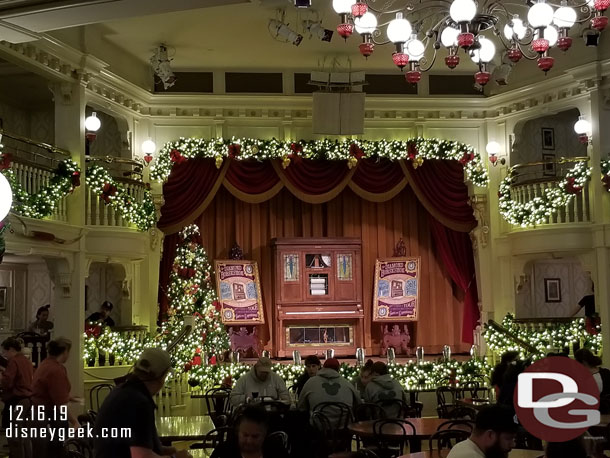 The Diamond Horseshoe was open so took a quick look inside.