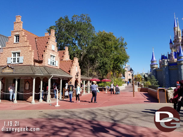 Since my last visit the walkway from Sleepy Hollow to Fantasyland expansion has wrapped up.