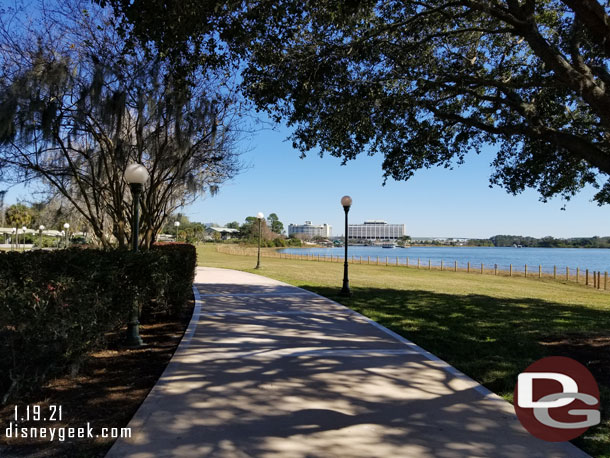 One of the few areas of the walkway that had shade/cover.