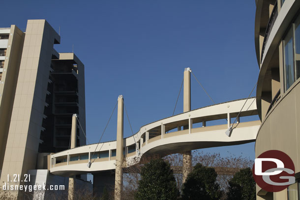 The bridge/walkway connecting Bay Lake Tower and the Contemporary from ground level.