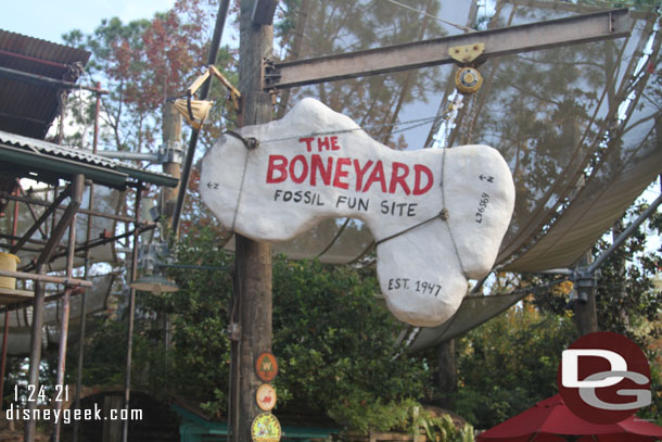 Made our way to Dinoland for lunch.  The Boneyard is closed.