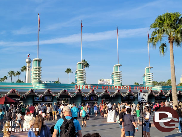 8:20am - Arriving at the front gate.