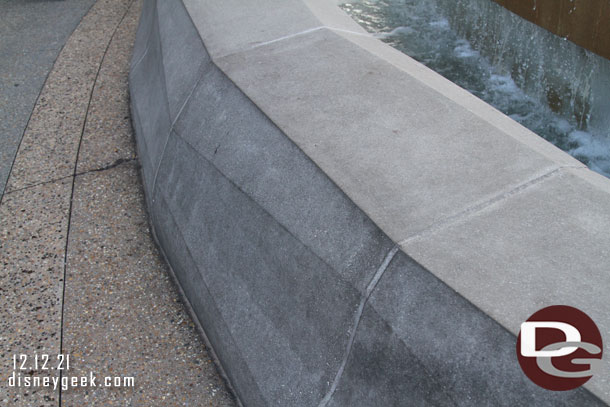 A closer look at the entrance area fountain