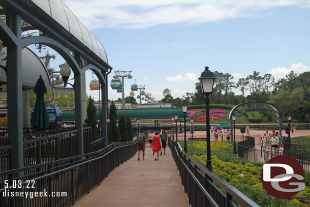 2:50pm - Arrived at the International Gateway and decided to head back to the Boardwalk to check on our room.