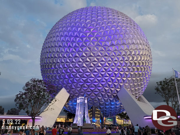 Some pictures of Spaceship Earth as the sun set and the lights took effect.