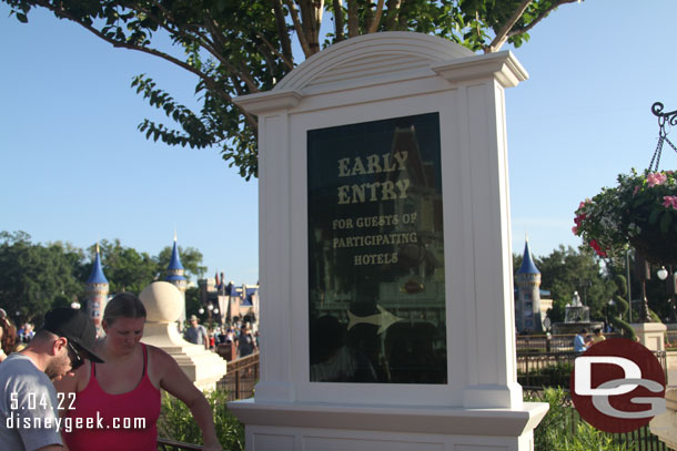 Working my way to the early entry point.  There were cast members scanning room keys/Magic Bands off to the right and you could enter Tomorrowland or Fantasyland this morning.