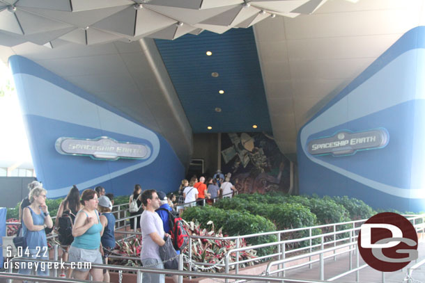 The queue for Spaceship Earth this afternoon.  We decided to go for a ride.