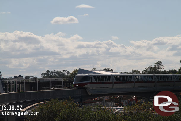 1:10pm - Our monorail is arriving.