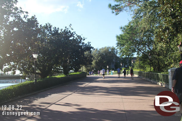 3:50pm - On my way back to the Boardwalk to see our room.