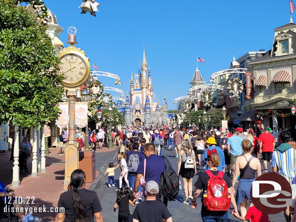 11:40am - A look up Main Street USA as I head out of the park.
