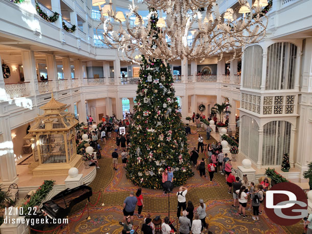 The lobby was busy with several queues set up for pictures and gingerbread