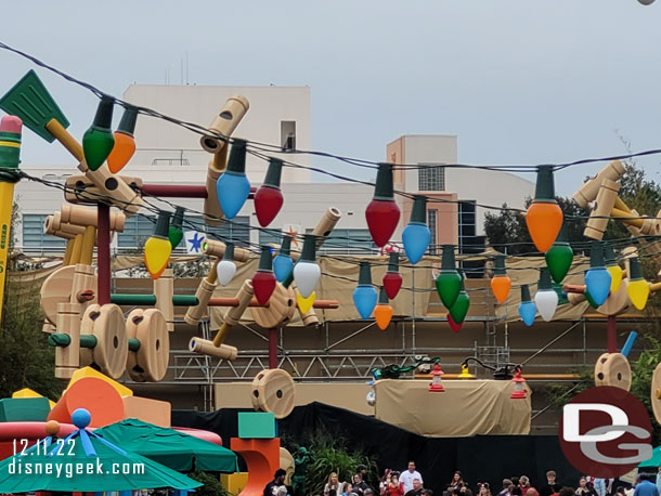 Interesting the facade for the new dining location was not made higher to block the old animation building behind it