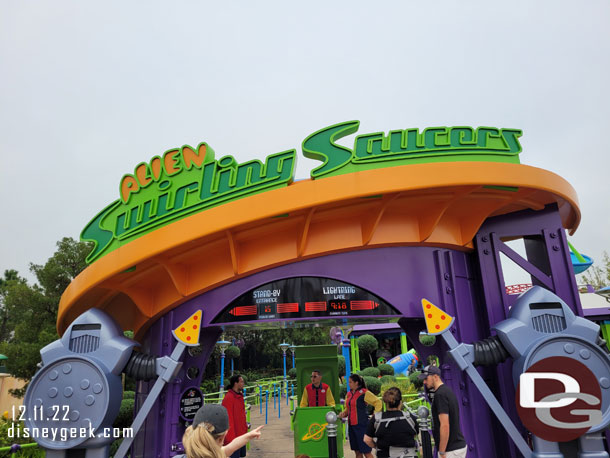 9:18am - 15 min posted wait for the Swirling Saucers