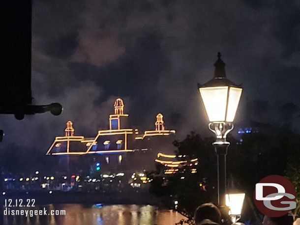 The American Adventure through the smoke to conclude this visit. After the show walked back to the room to call it a night.