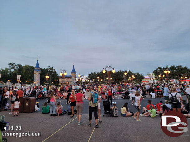 8:03pm - Passing through the hub an hour before Happily Ever After this evening.