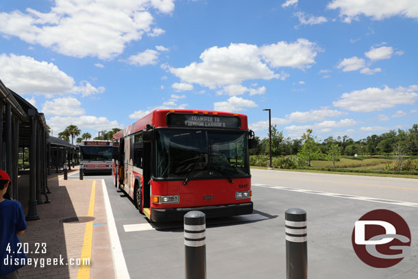 1:18pm - Our bus arrives.