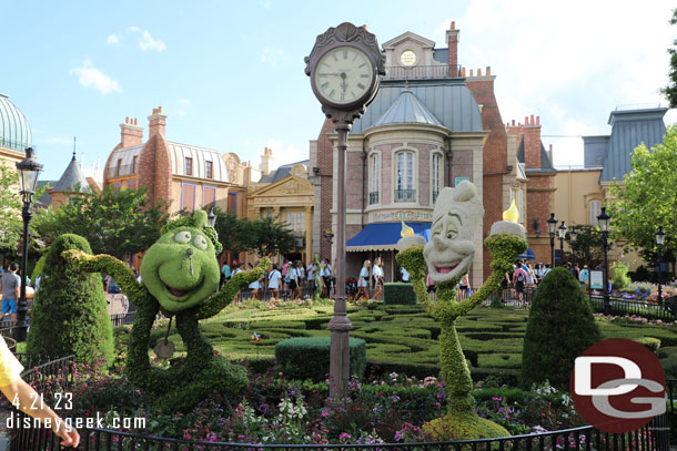 Cogsworth and Lumiere in France