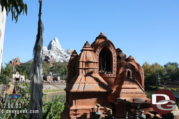 Making our way out toward everest