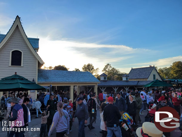 Haunted Mansion queue