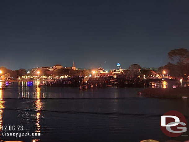 9:17pm - Decided to watch from the International Gateway bridge this evening