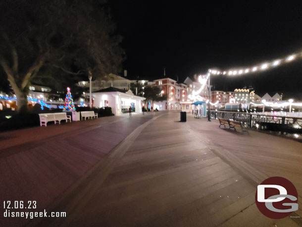 9:54pm - All quiet on the Boardwalk this evening.