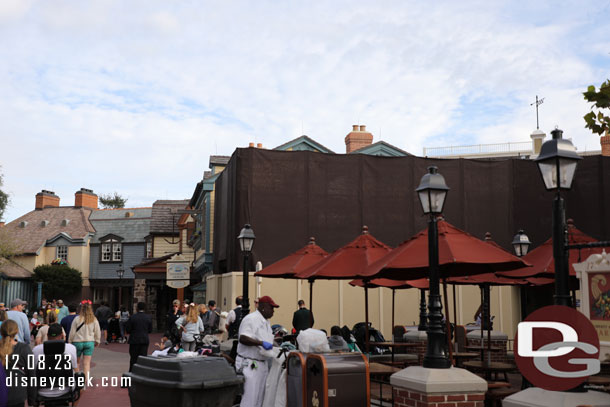 Renovation work on the facade of Columbia Harbour House