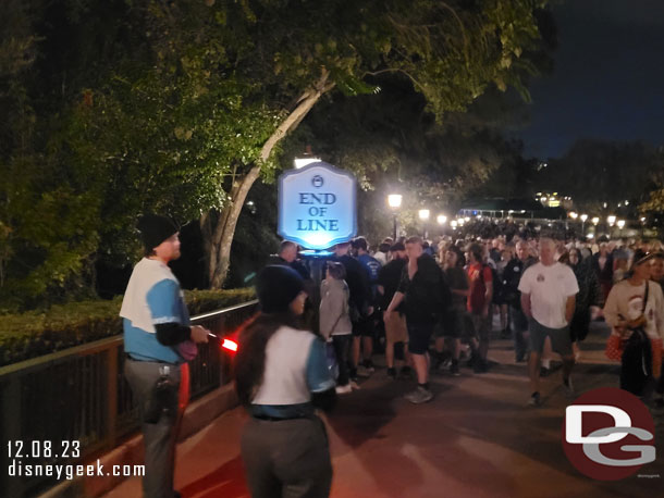 The Skyliner queue filled its queue and the extended queue and was almost to the top of the bridge.