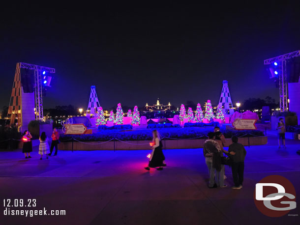 The stage blocks the lagoon views.