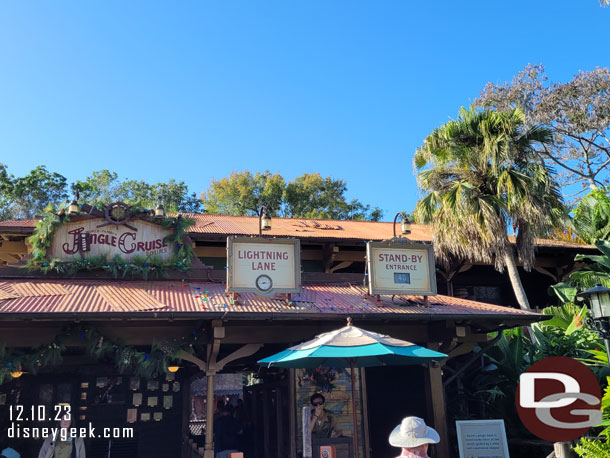 9:16am - The Jingle Cruise was posted at 40 minutes but looked shorter so we thought we'd give it a try.