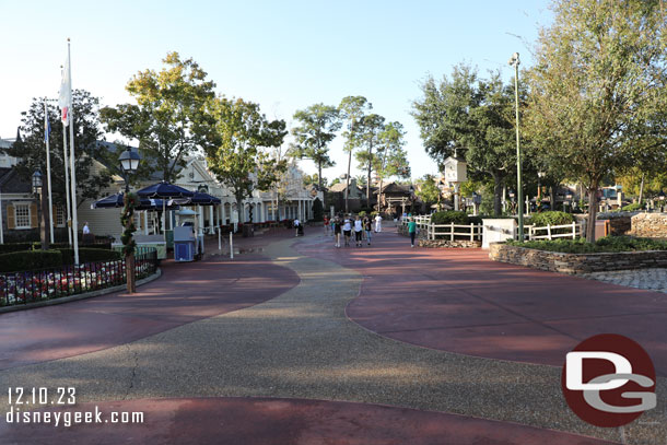 Looking toward Frontierland