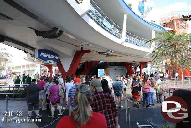 10:00am - The PeopleMover queue