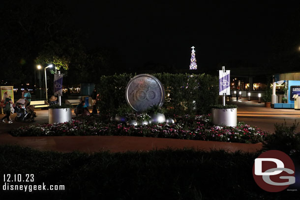 9:06pm - Decided to head for World Showcase