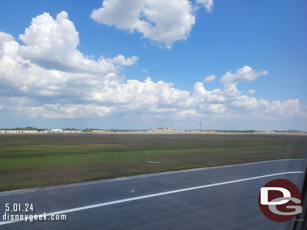 3:25pm - Landing at MCO