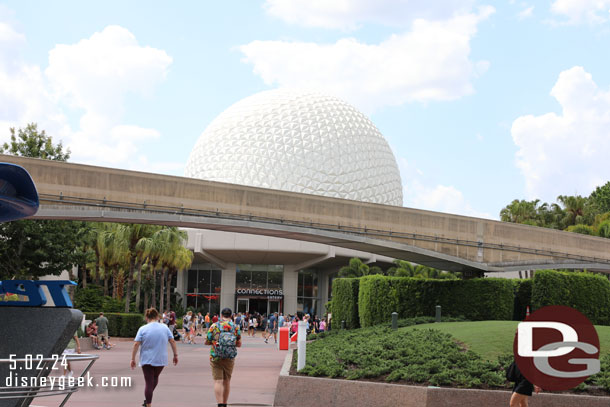 3:27pm - After lunch decided to spend the rest of the day at EPCOT.