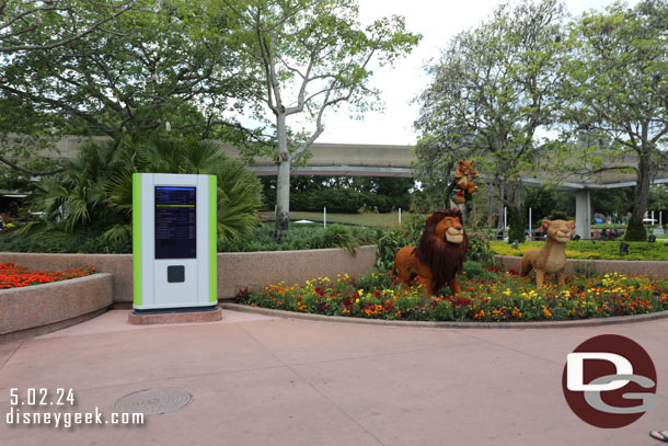 Lion King topiaries