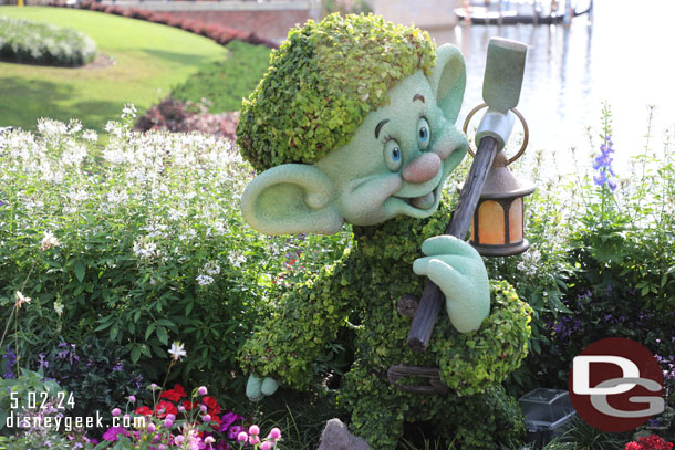 Dopey Topiary