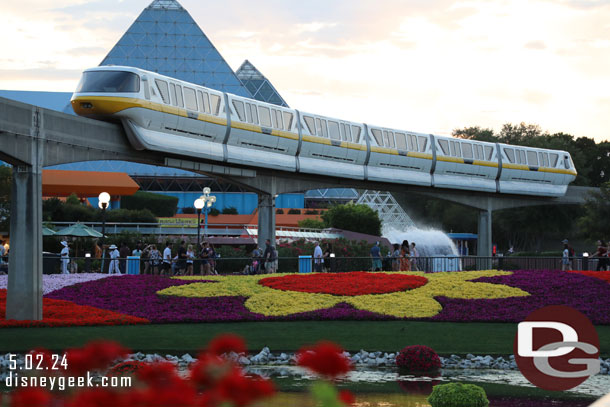 Monorail yellow passing by