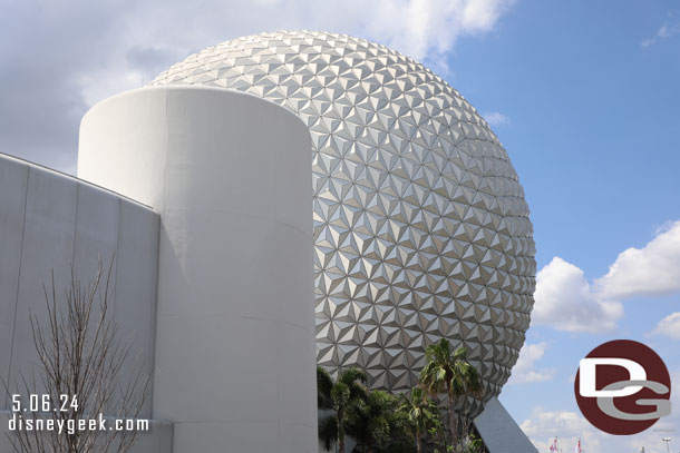 Passing by Spaceship Earth on my way out of the park.