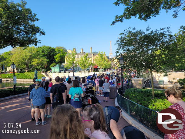 The end of the Ratatouille line. They were starting to walk guests toward the queue as I approached.