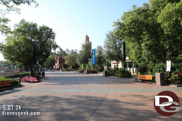 Decided to set off around World Showcase.  Only a few random guests taking this long way to get to Frozen it appears (hope they were not going to Test Track or something)