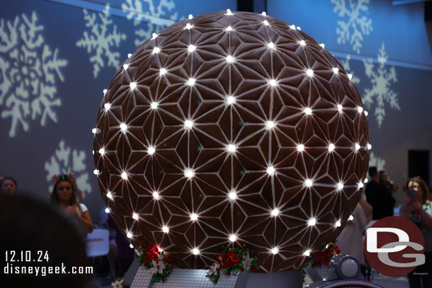 A light sequence takes place every 15 minutes