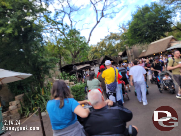 3:46pm - The end of the Kilimanjaro Safari queue.. 