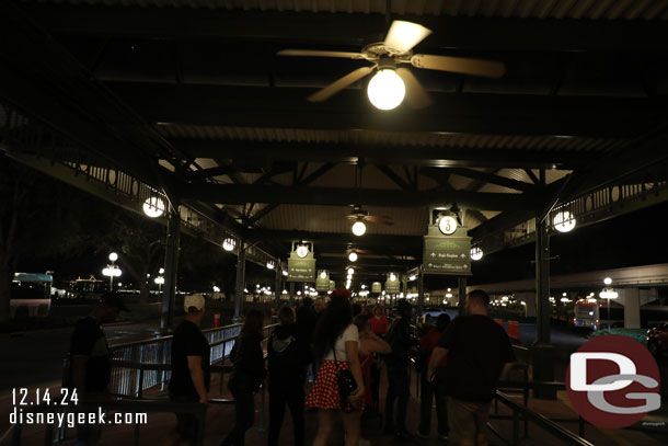 6:47pm - Arrived at the Magic Kingdom, 24 minute after entering the queue at Disney's Animal Kingdom.