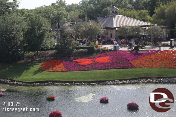 Flower & Garden Flower Beds